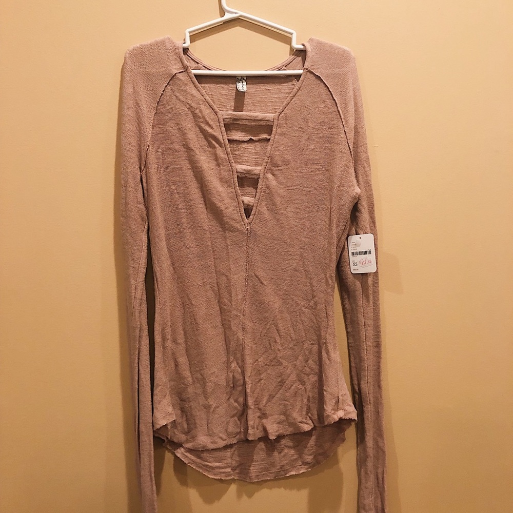 BRAND NEW: MAKE AN OFFER Free People Top